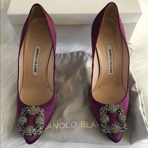 Manolo Blahnik Hangisi